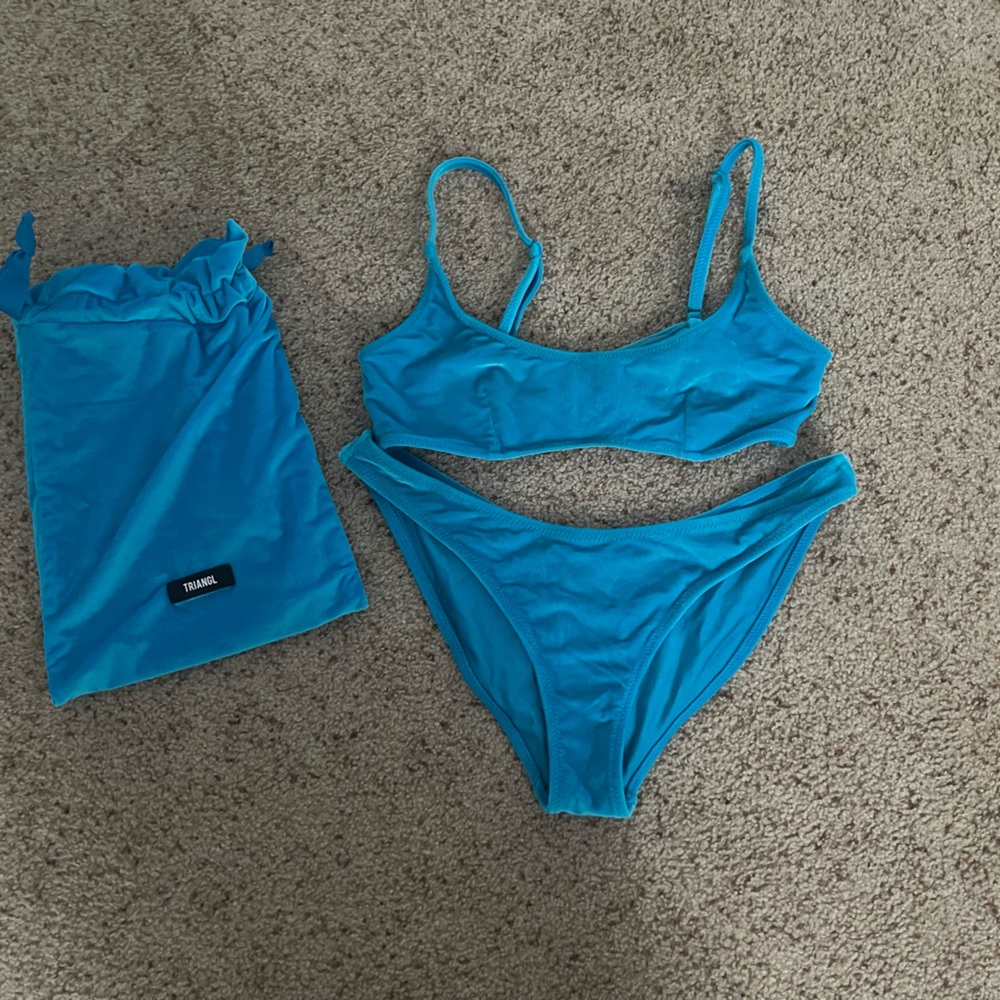 TRIANGL SWIMSUIT